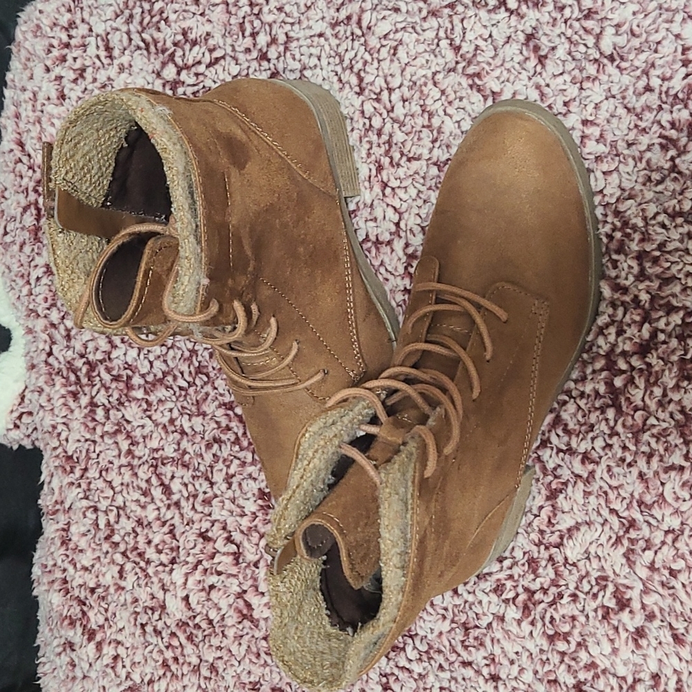 Women Boots